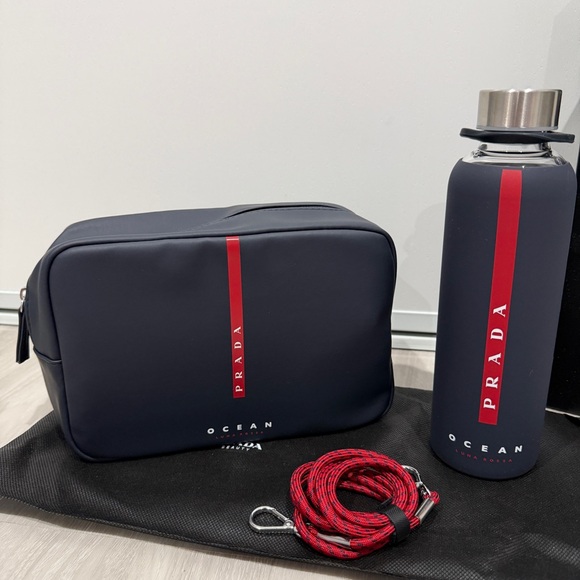 Prada Waterbottle with Pouch - Picture 6 of 8